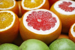 Orangen und Grapefruits